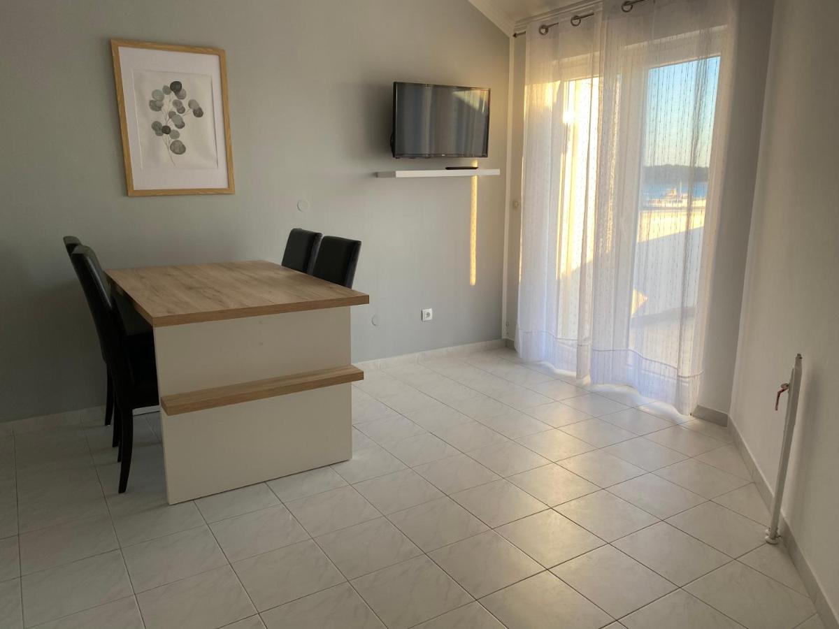 Appartement Emanuela 1 à Novalja Extérieur photo