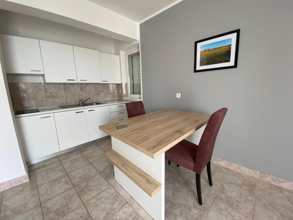 Appartement Emanuela 1 à Novalja Extérieur photo